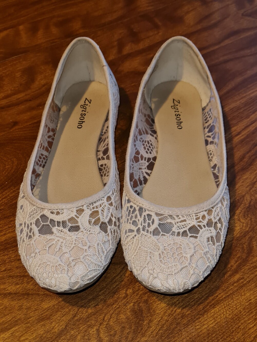 Zigi Soho Cream Lace Ballet Flats